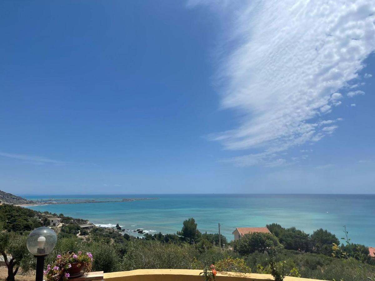 Villa Yellow House Licata Bagian luar foto