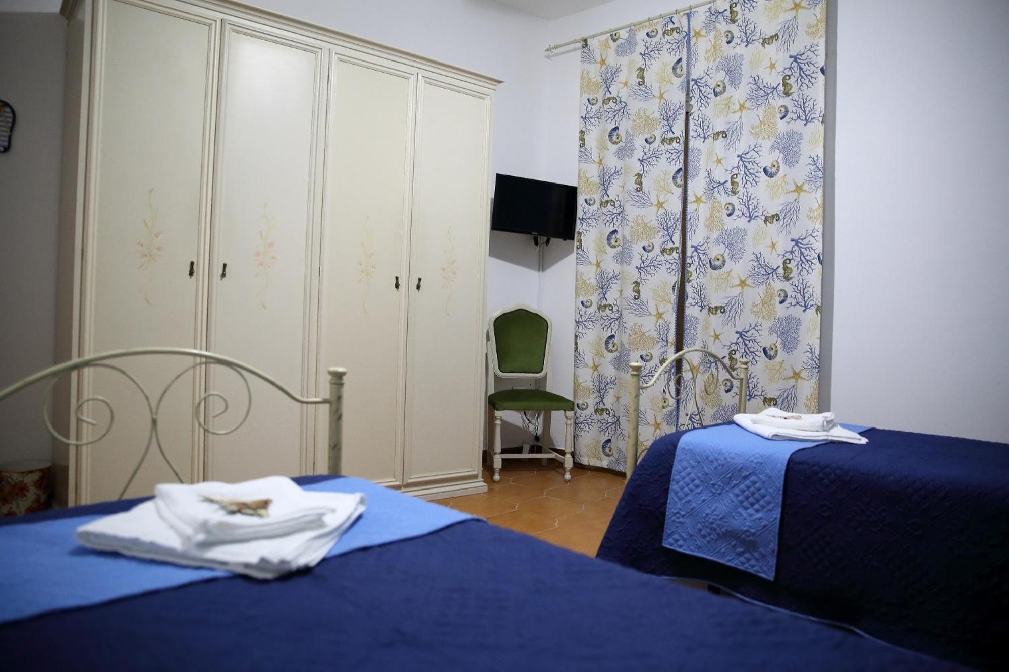 Villa Yellow House Licata Ruang foto